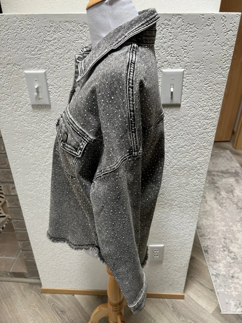 Veveret Black Rhinestone Jean Jacket - Picture 10 of 16